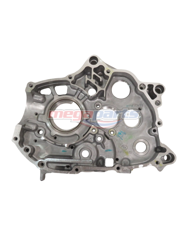 แคร้งเครื่องกลางข้างขวา WAVE 110i (2011-2016) (HONDA)