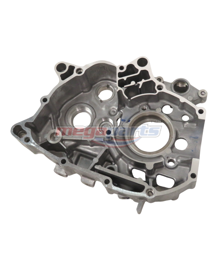 แคร้งเครื่องกลางข้างซ้าย WAVE 110i 2011 (HONDA) สตาร์ทมือ